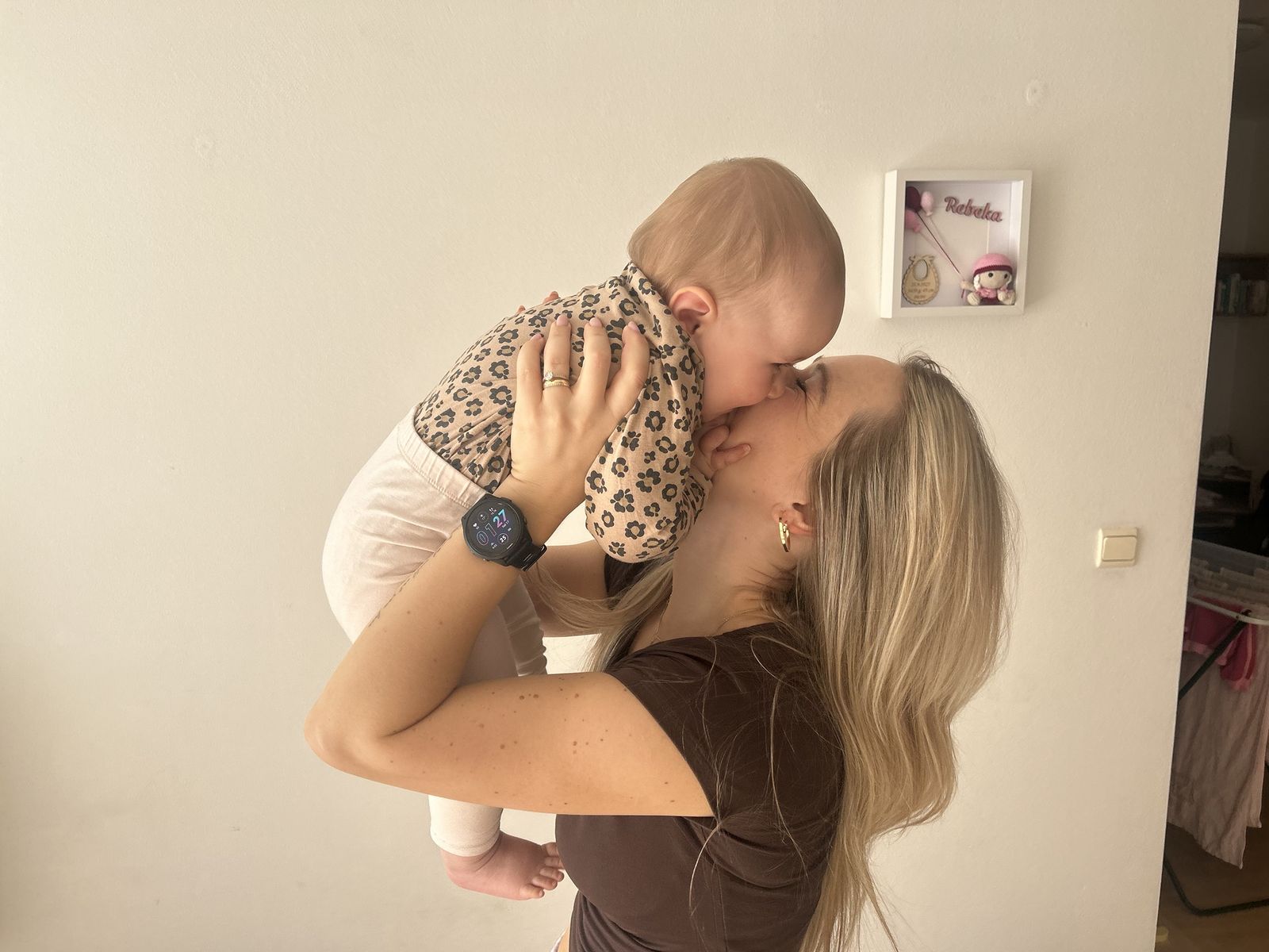 Betty kissing Becky